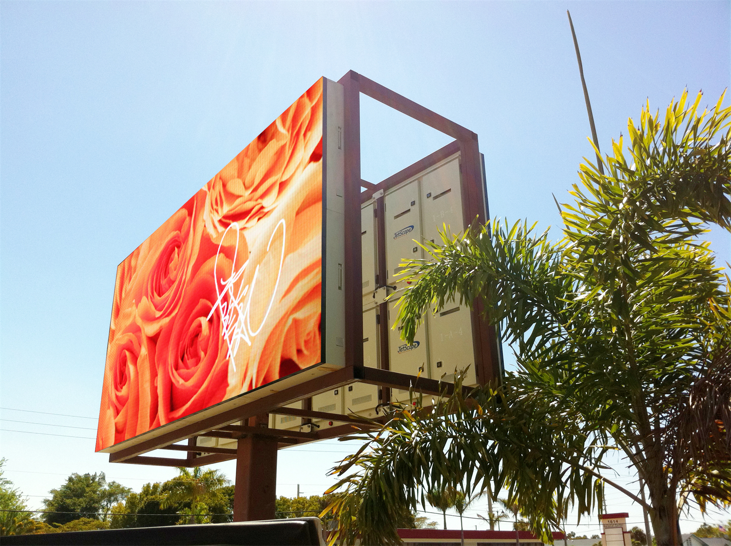 Florida outdoor P10 full color 10.24 square double-sided screen